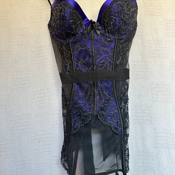 NWT VS Lace Up Black Satin Corset Lingerie - Picture 2 of 9